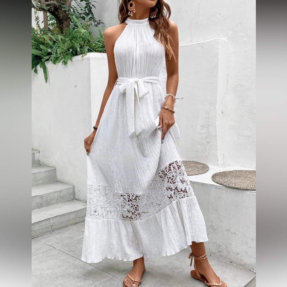 Boho lace insert belted halter maxi dress - Picture 3 of 6